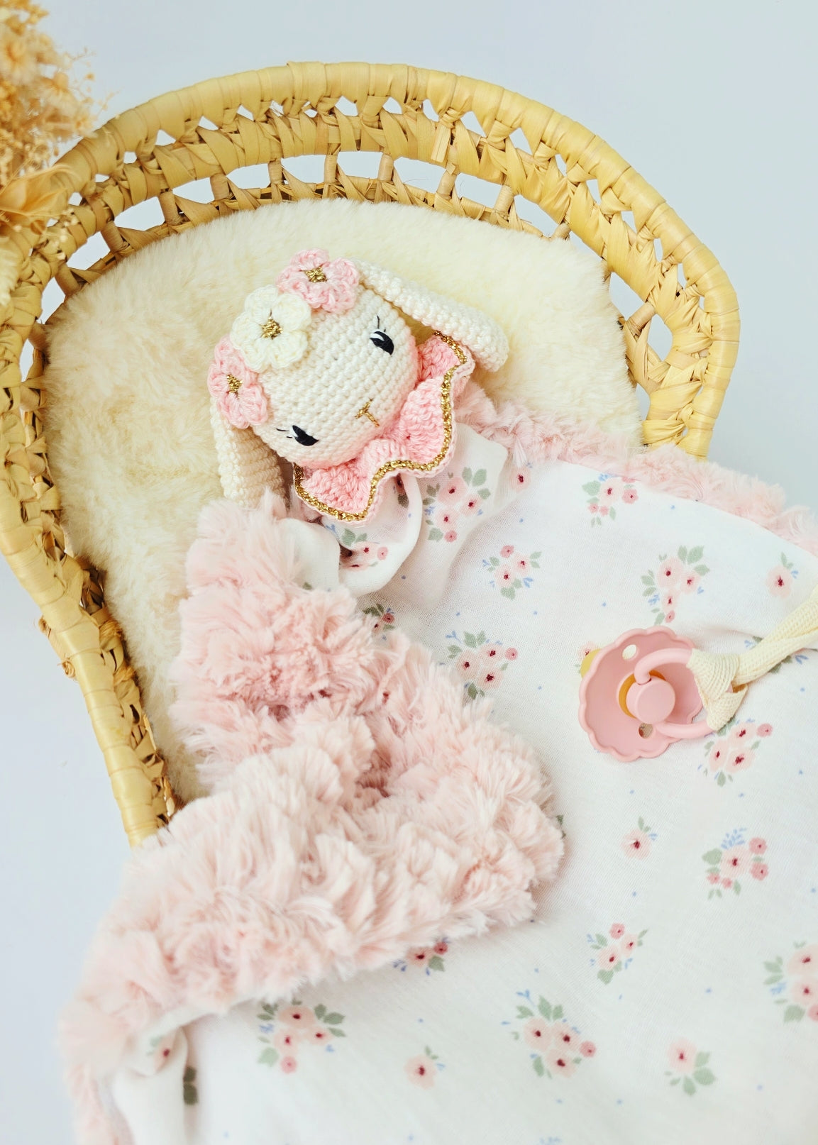 Doudou Lapin avec couronne fleurie Personnalisé