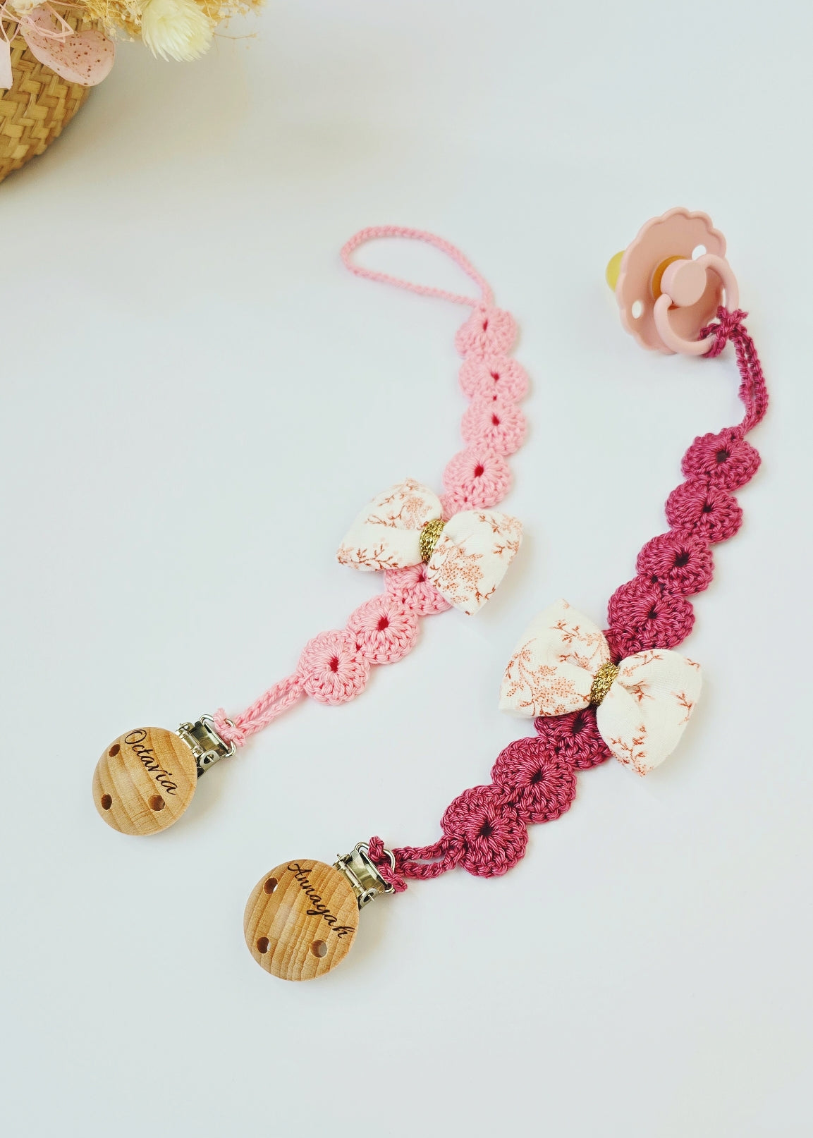 Attache tétine en crochet Personnalisé