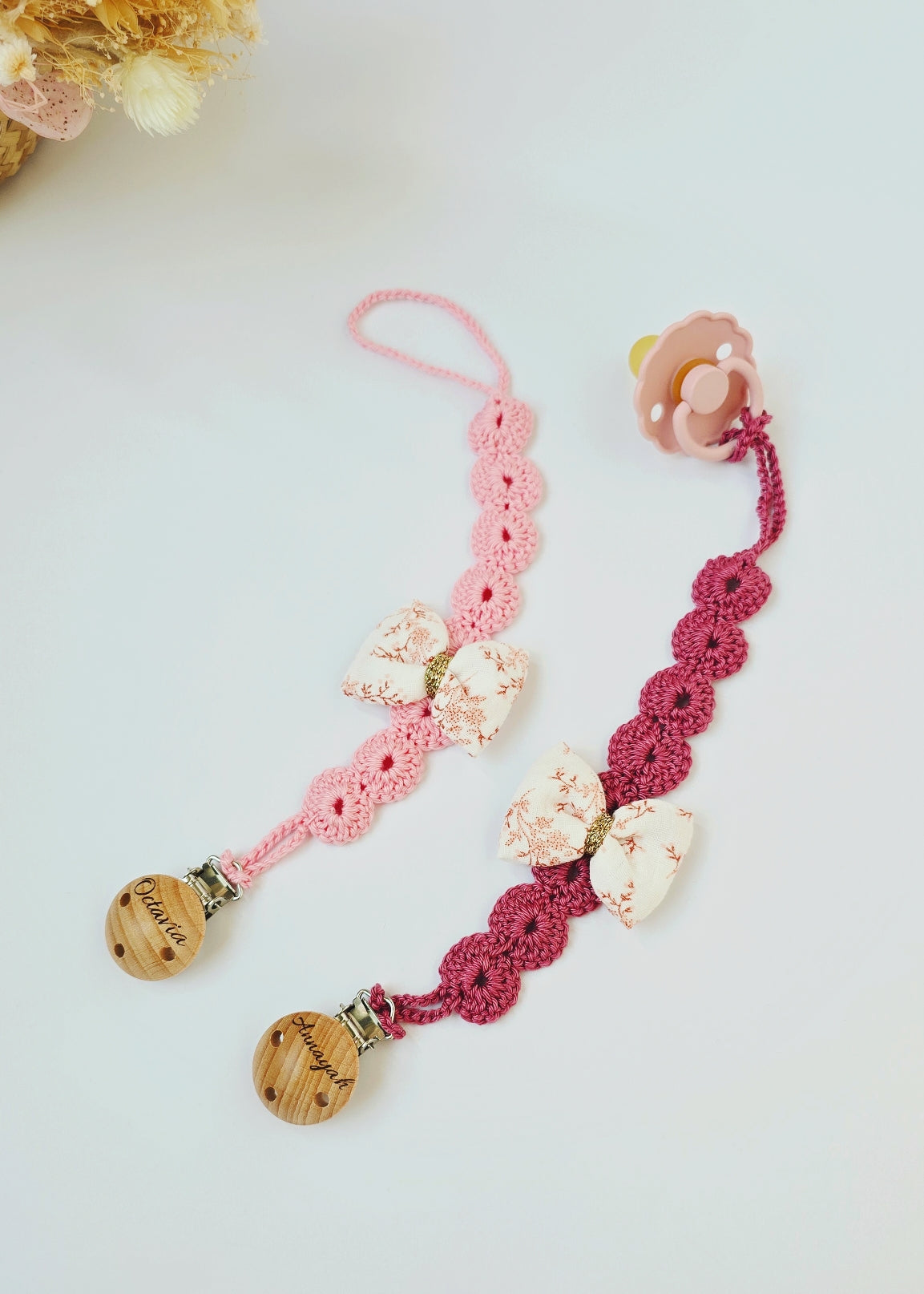 Attache tétine en crochet Personnalisé
