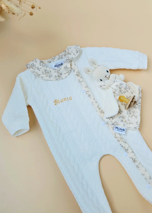 Coffret Naissance, Mini Doudou Lapin Attache tétine, Pyjama personnalisé