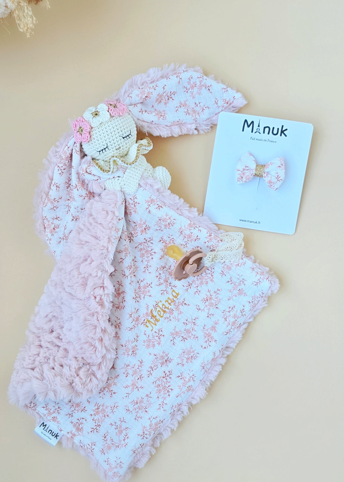Coffret Naissance Personnalisé Doudou Attache tétine Lapin avec couronne fleurie Barrette cheveux