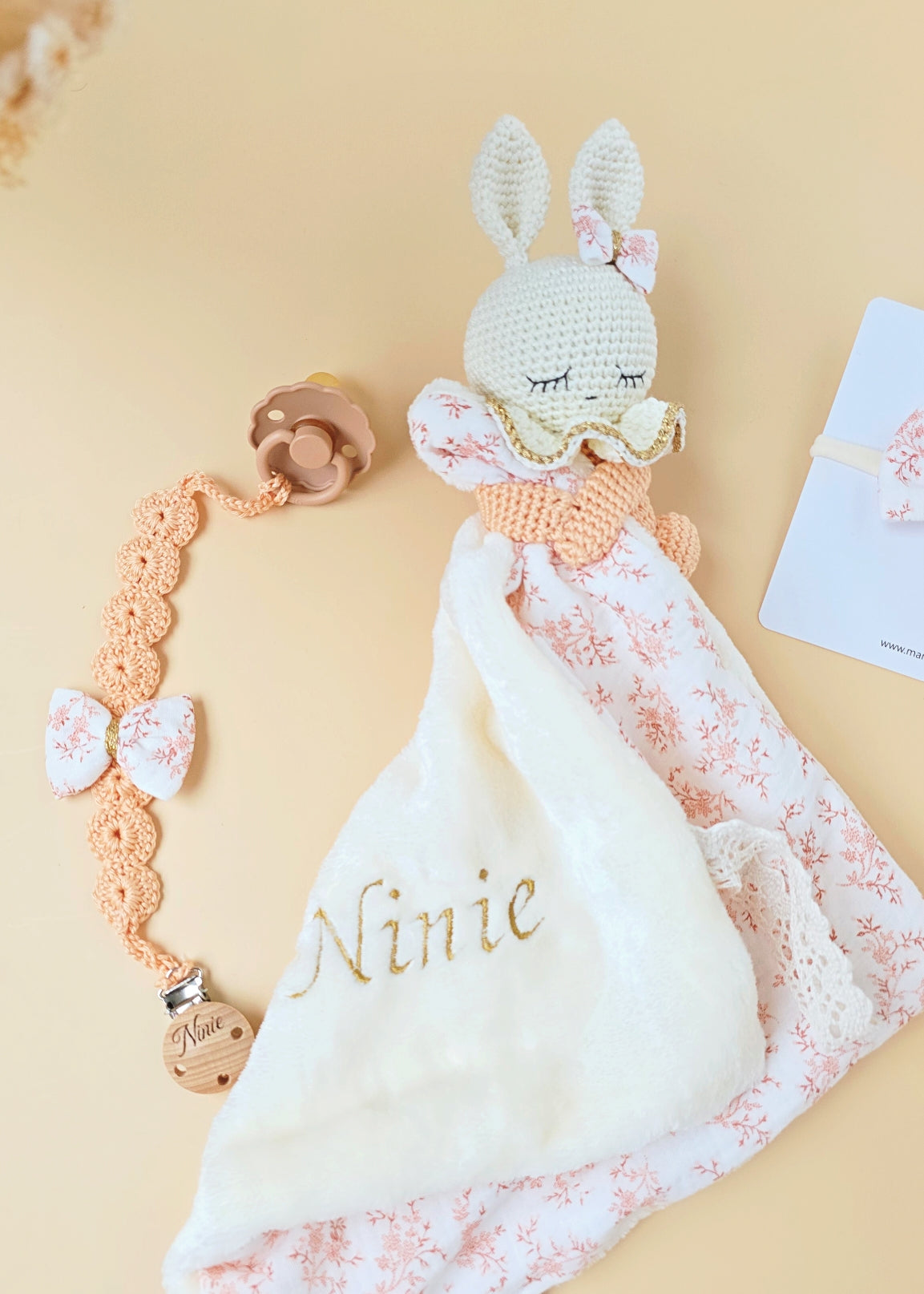 Coffret Naissance Personnalisé Doudou Lapin Attache tétine Bandeau Bébé