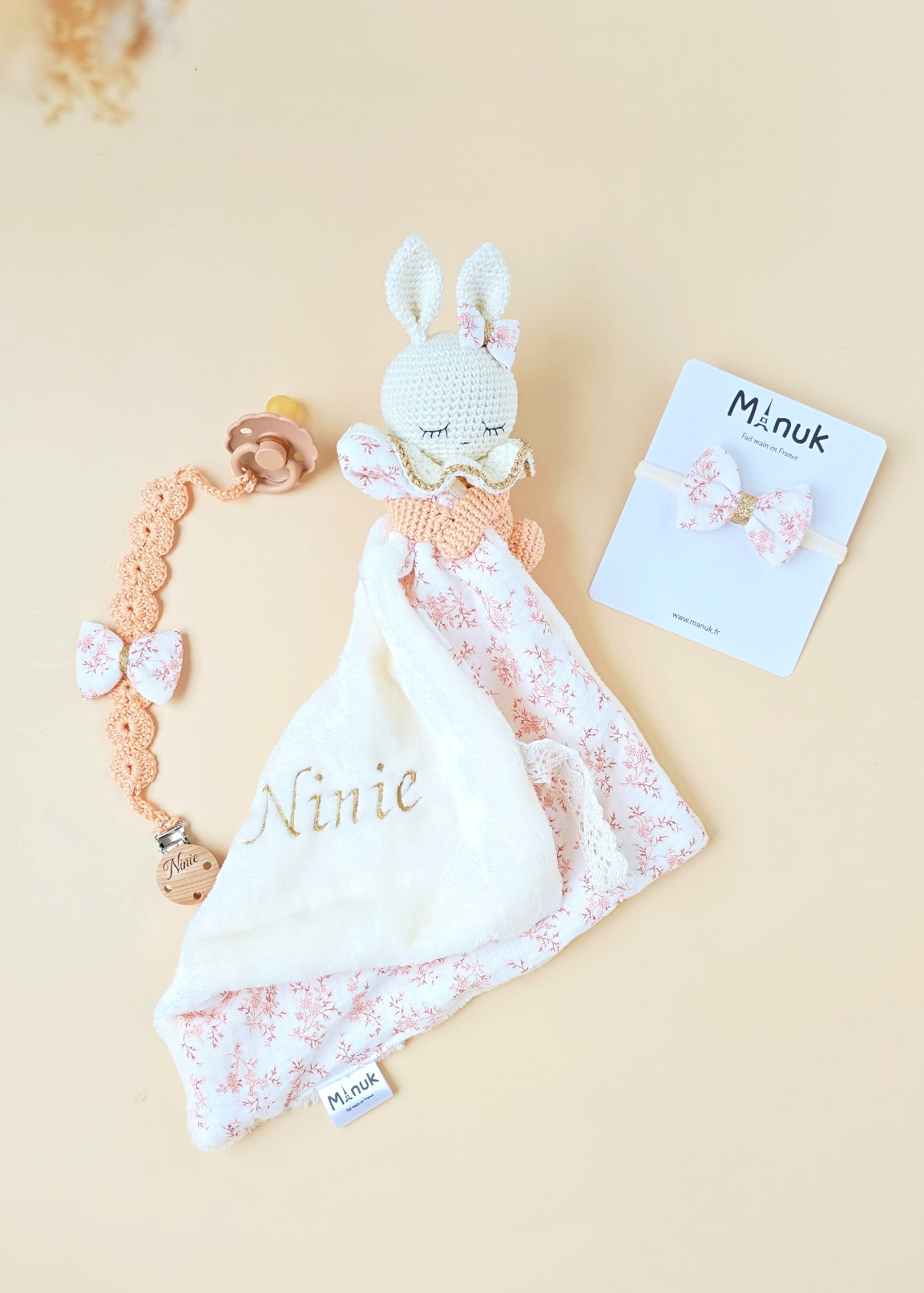 Coffret Naissance Personnalisé Doudou Lapin Attache tétine Bandeau Bébé